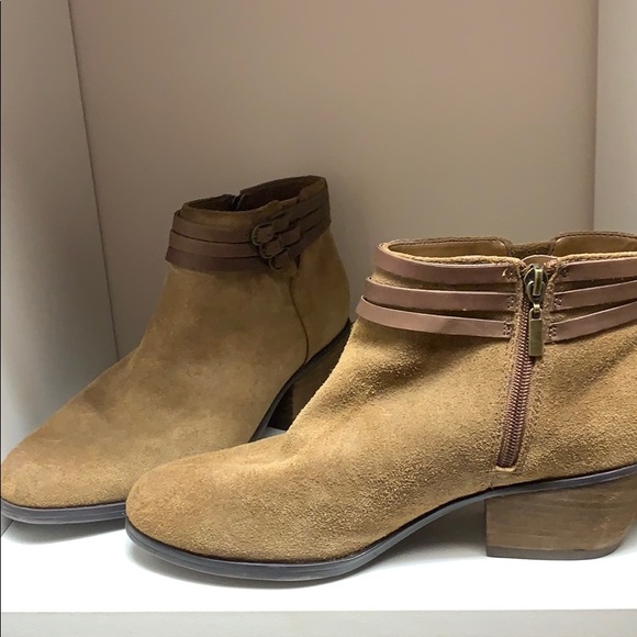 Clark’s Suede Booties - Picture 2 of 2
